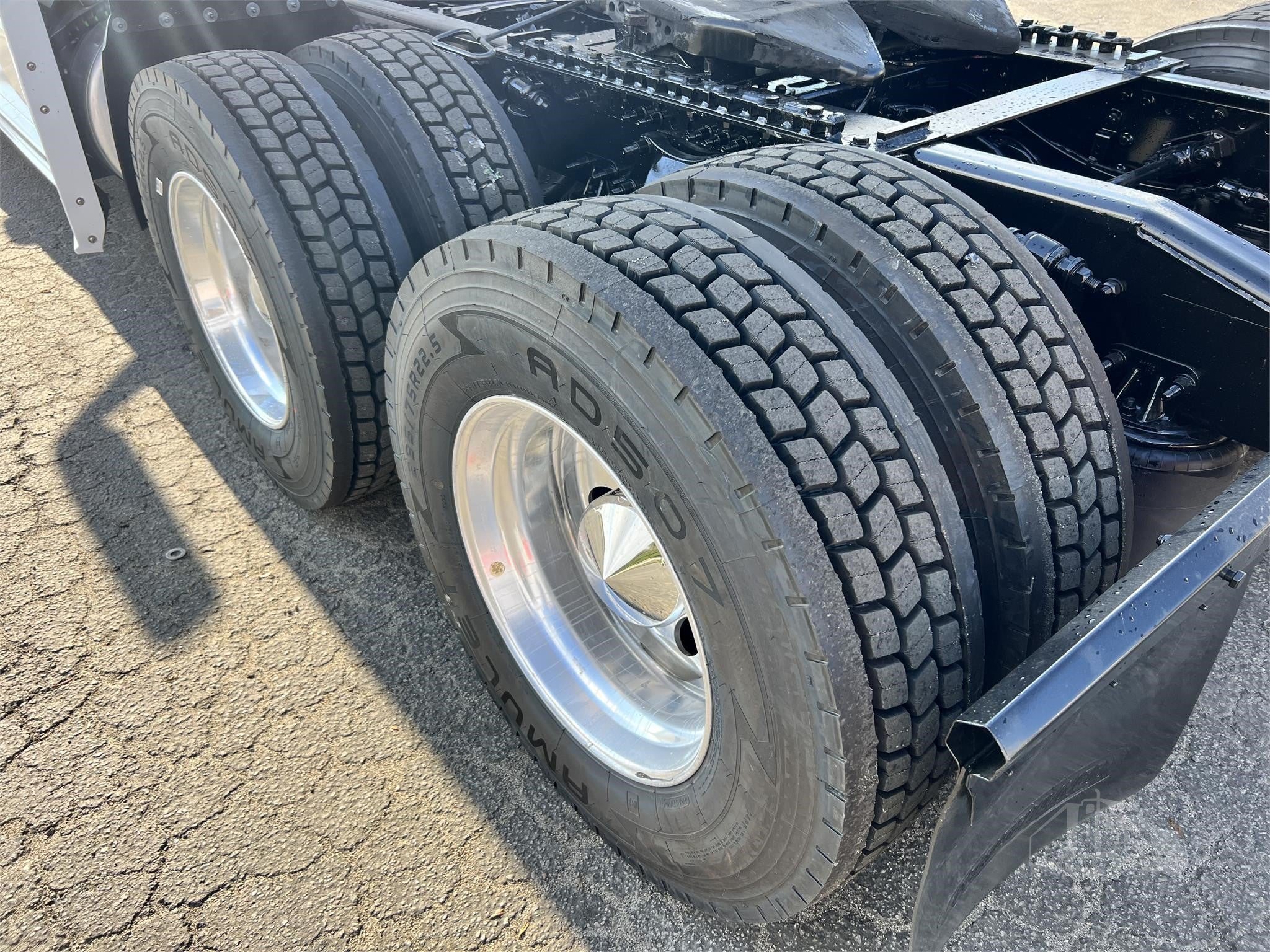 2023 FREIGHTLINER CASCADIA 126
