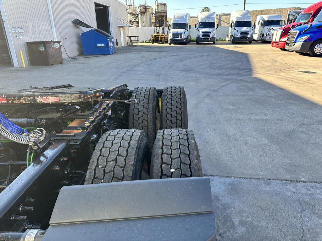 2020 FREIGHTLINER CASCADIA 116