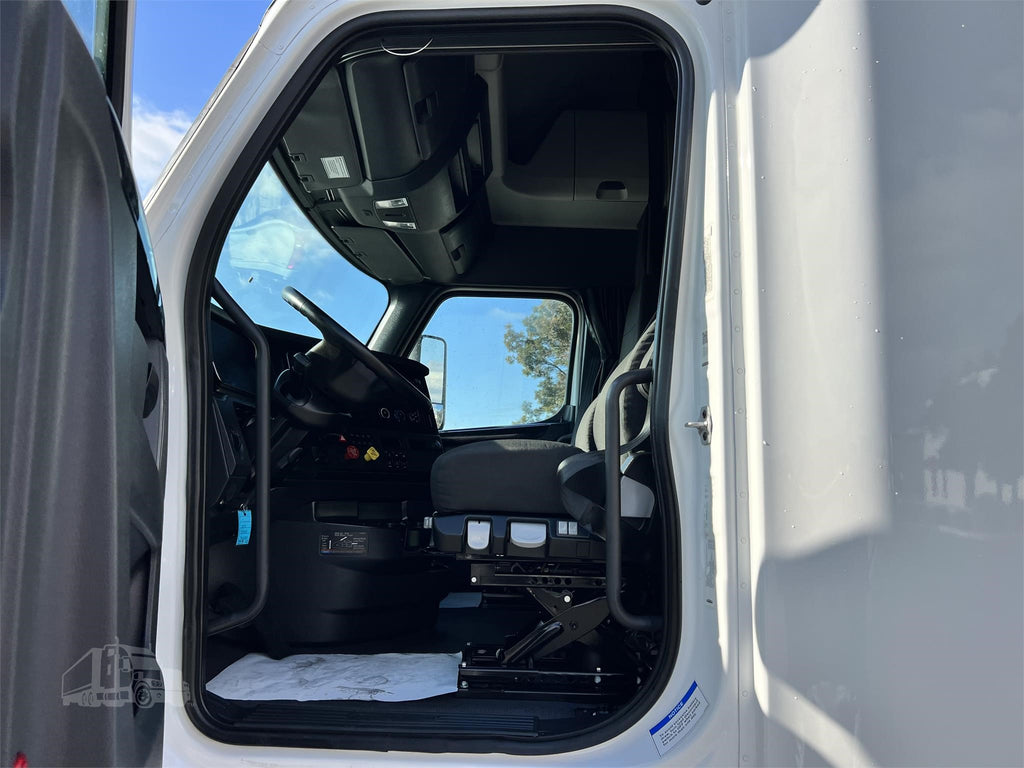 2023 FREIGHTLINER CASCADIA 126