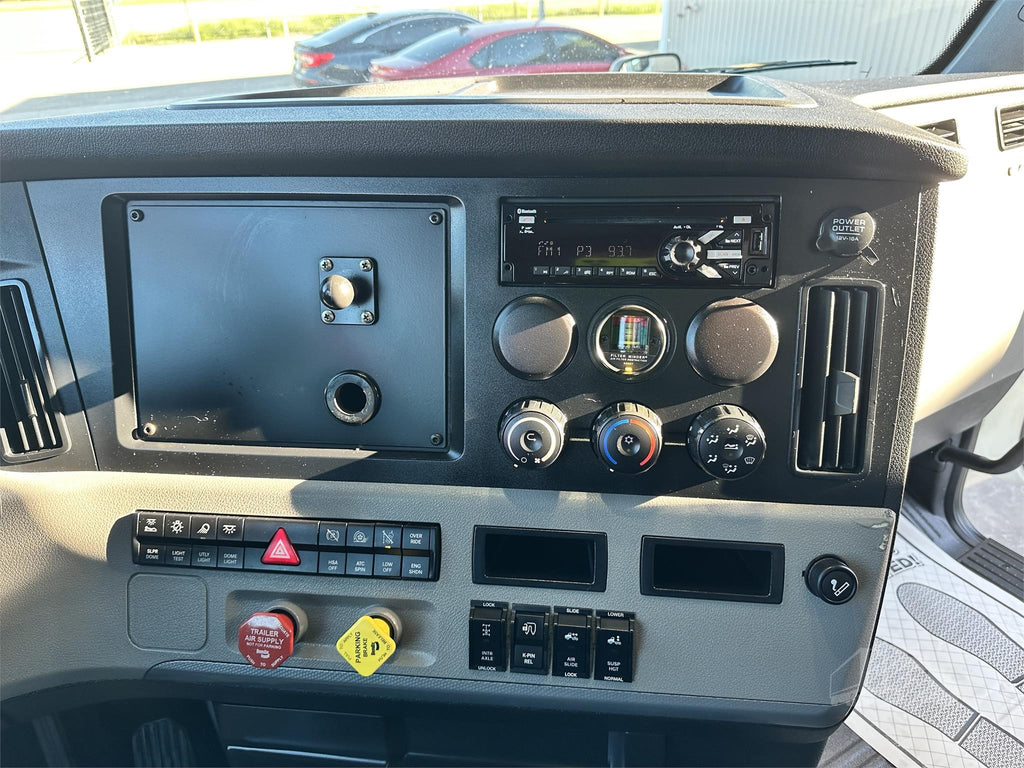 2020 FREIGHTLINER CASCADIA 116