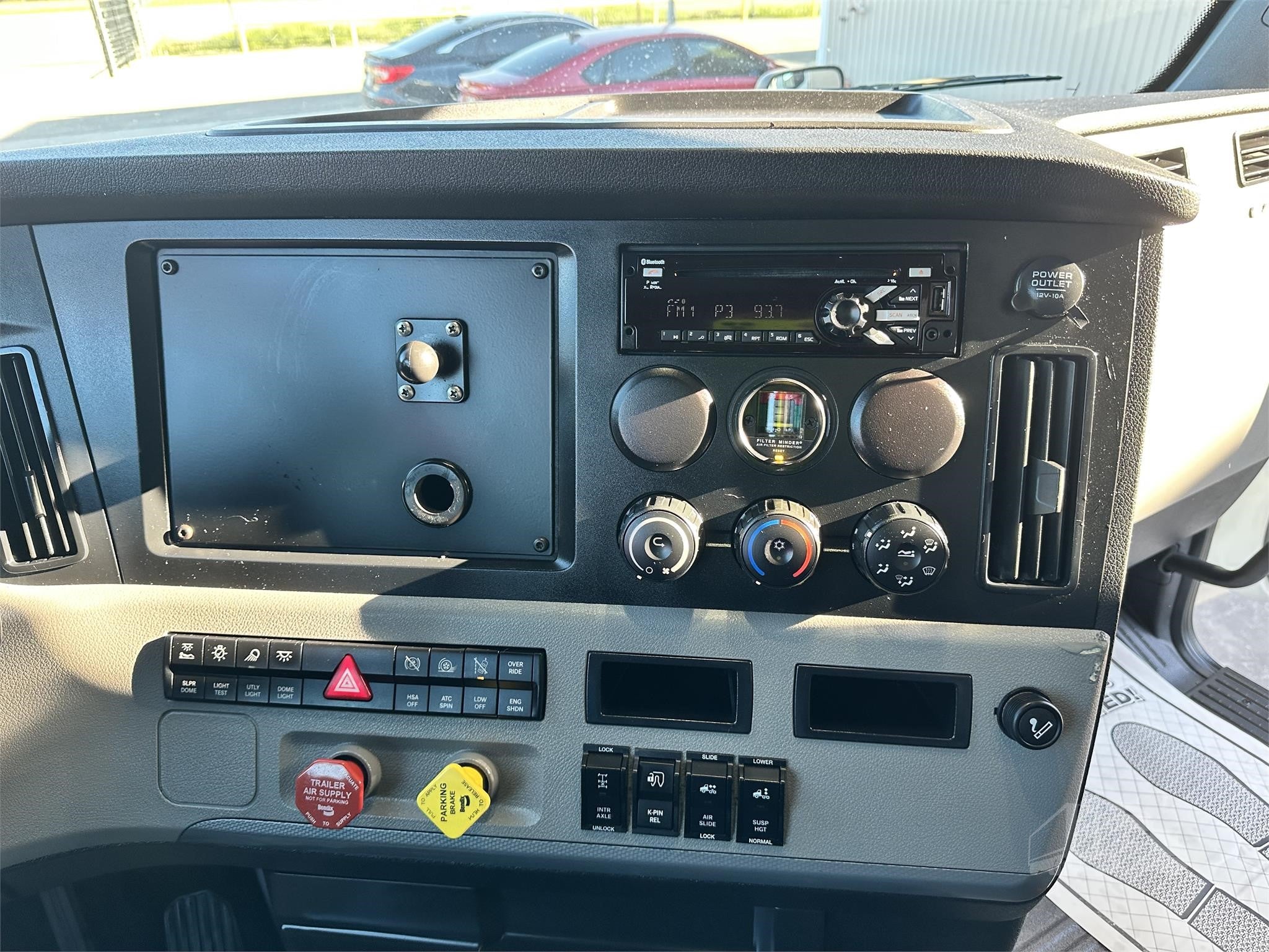 2020 FREIGHTLINER CASCADIA 116
