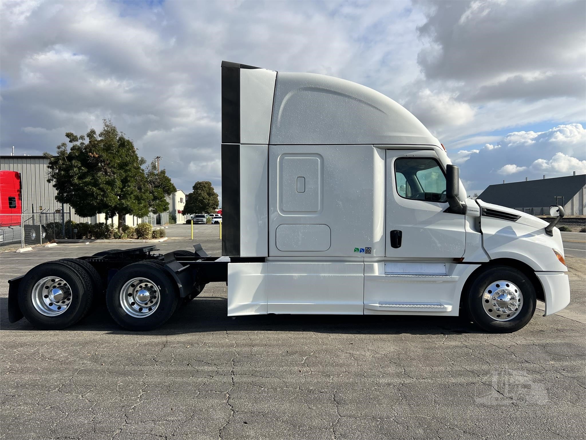 2023 FREIGHTLINER CASCADIA 126