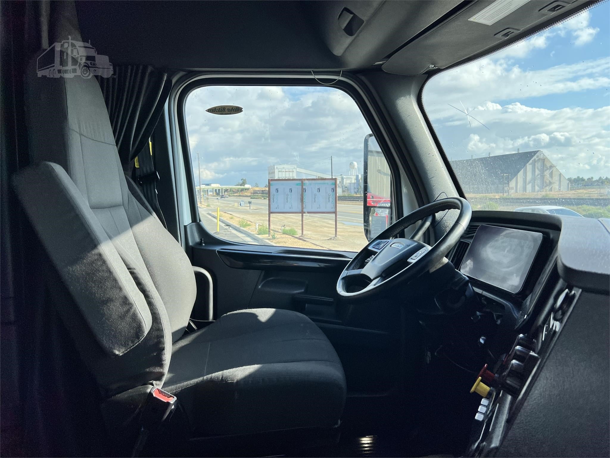 2023 FREIGHTLINER CASCADIA 126