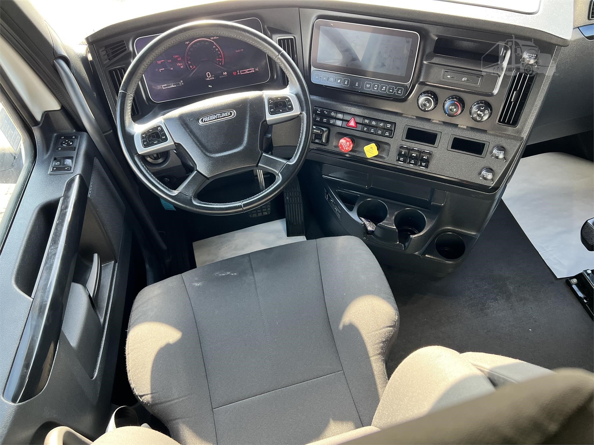 2023 FREIGHTLINER CASCADIA 126