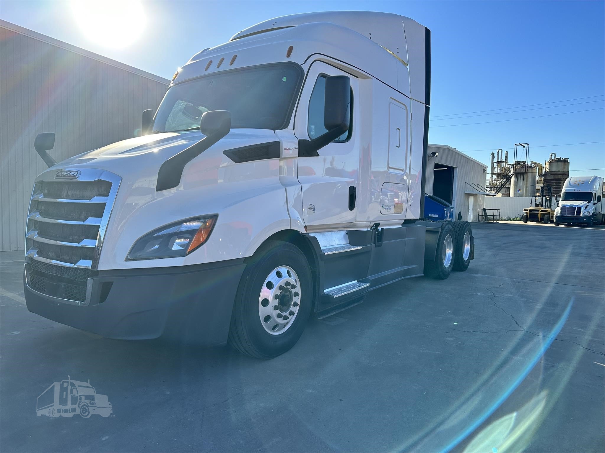 2020 FREIGHTLINER CASCADIA 116
