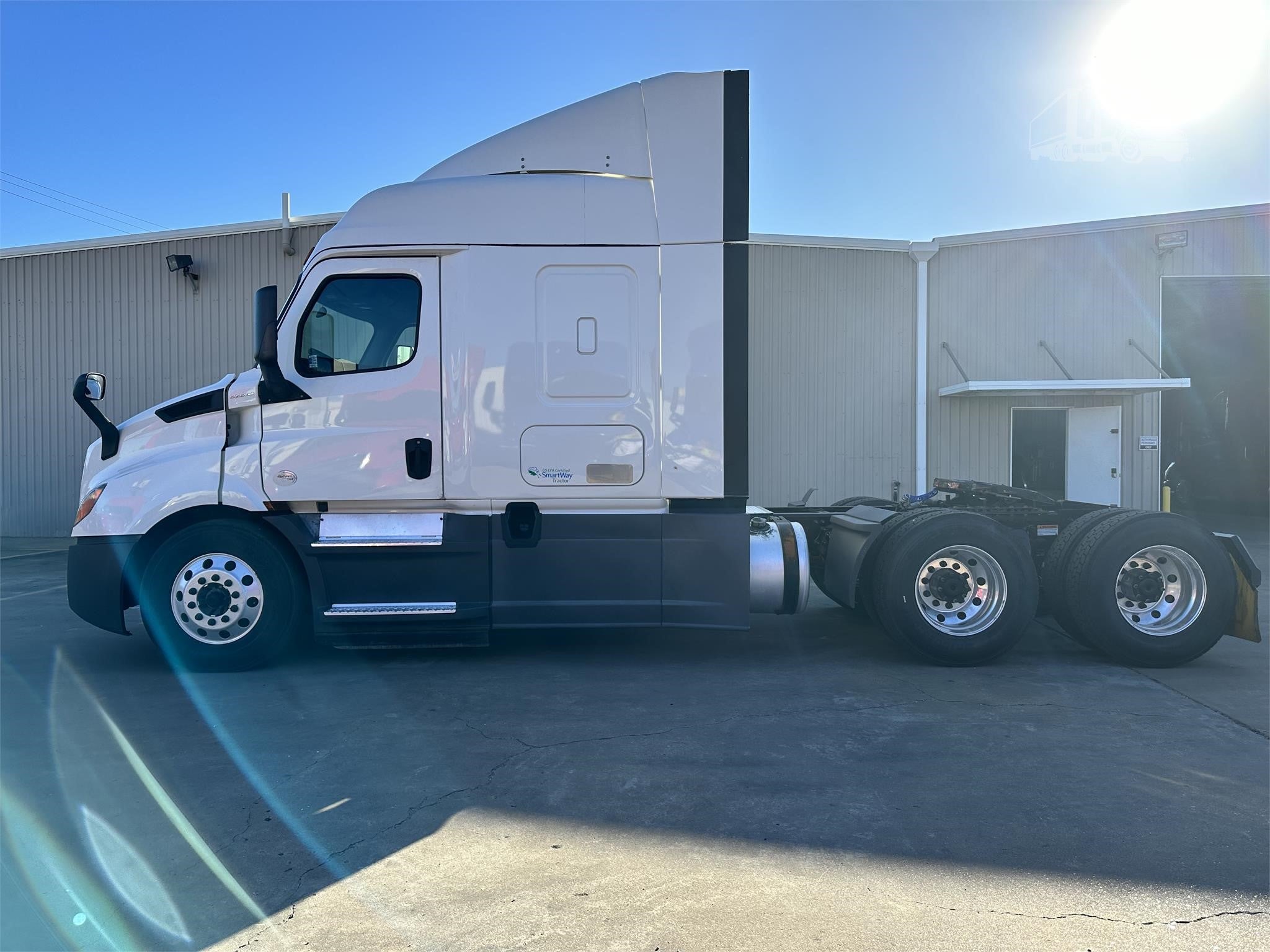 2020 FREIGHTLINER CASCADIA 116