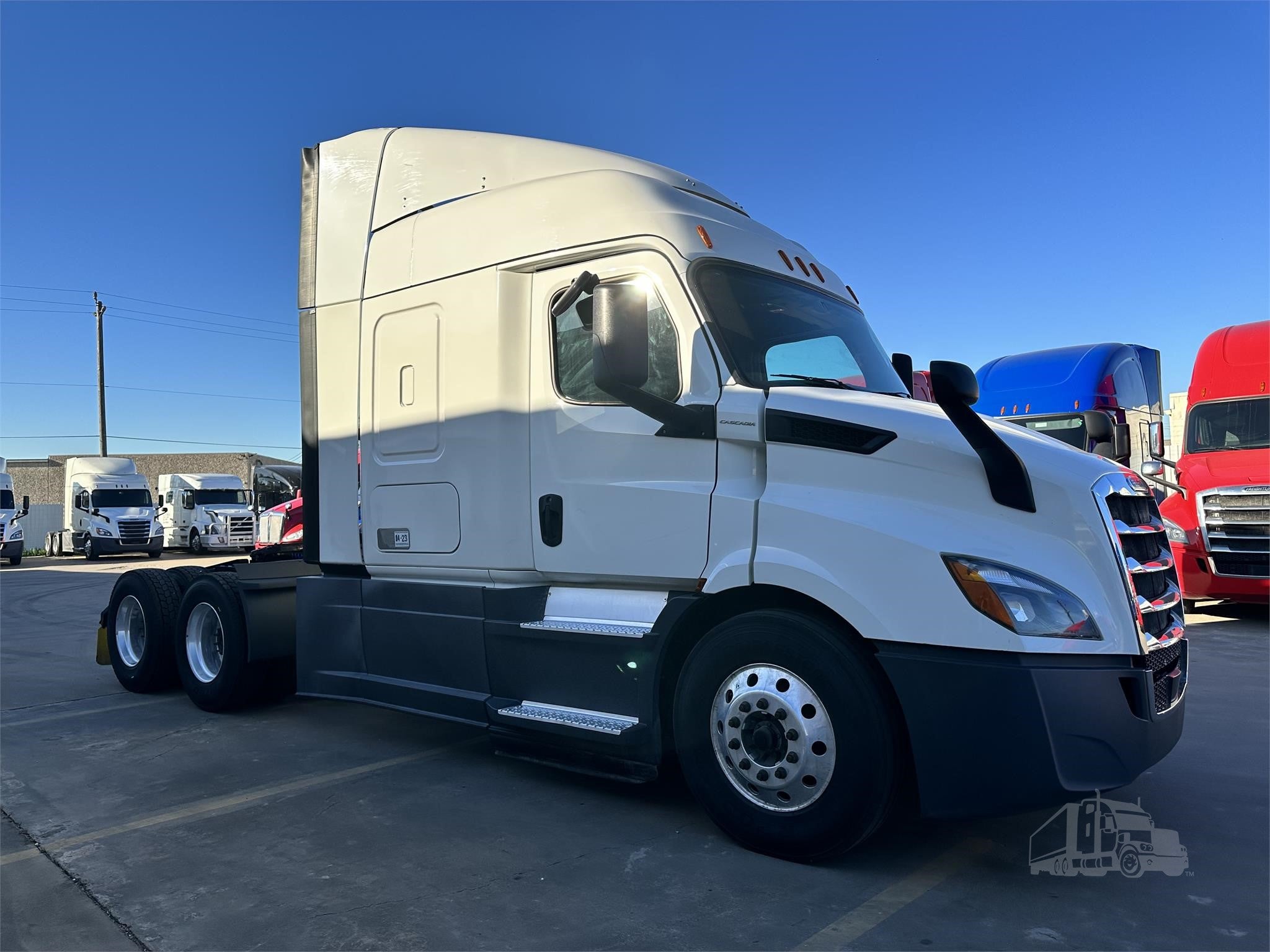 2020 FREIGHTLINER CASCADIA 116