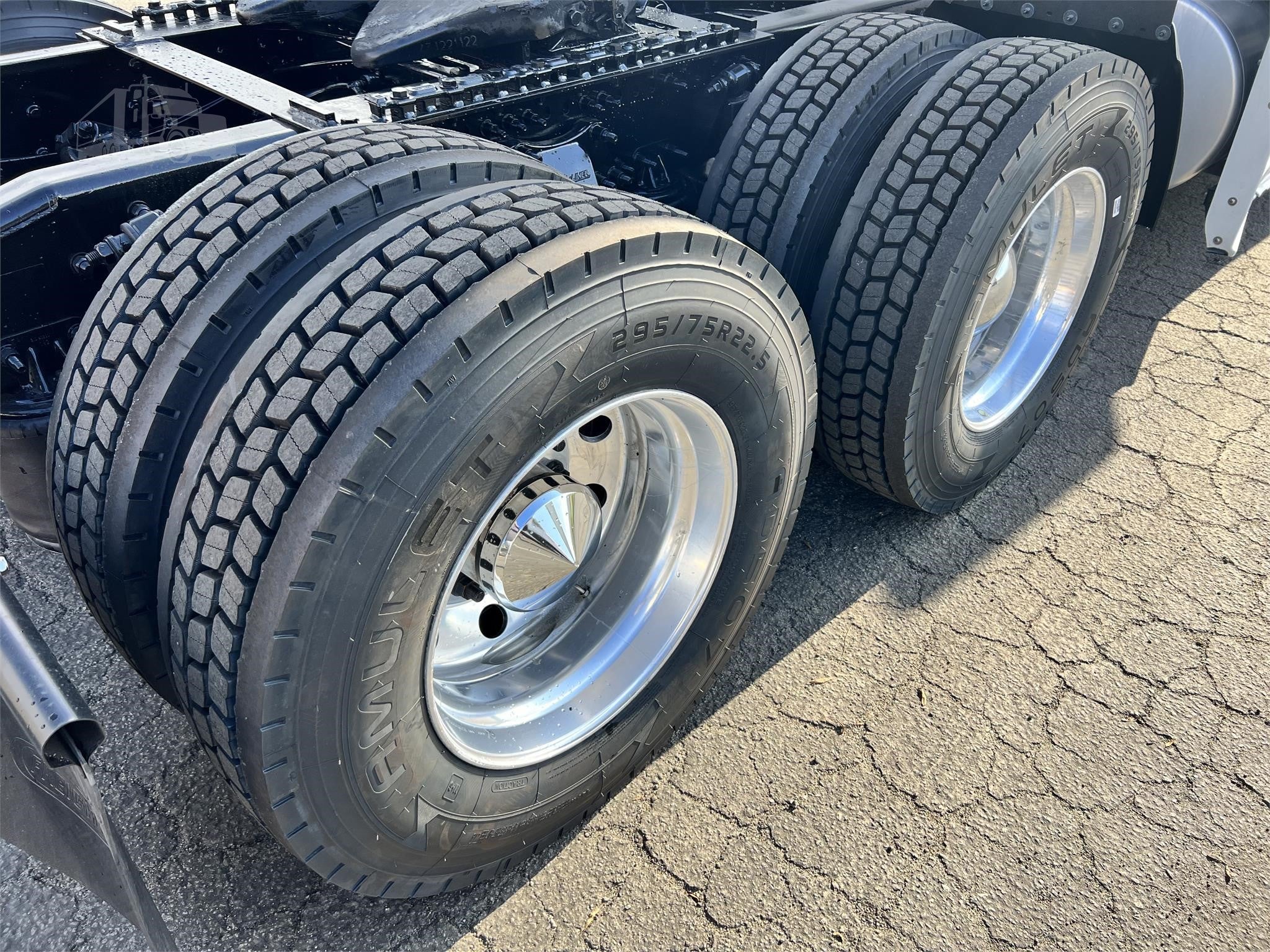 2023 FREIGHTLINER CASCADIA 126