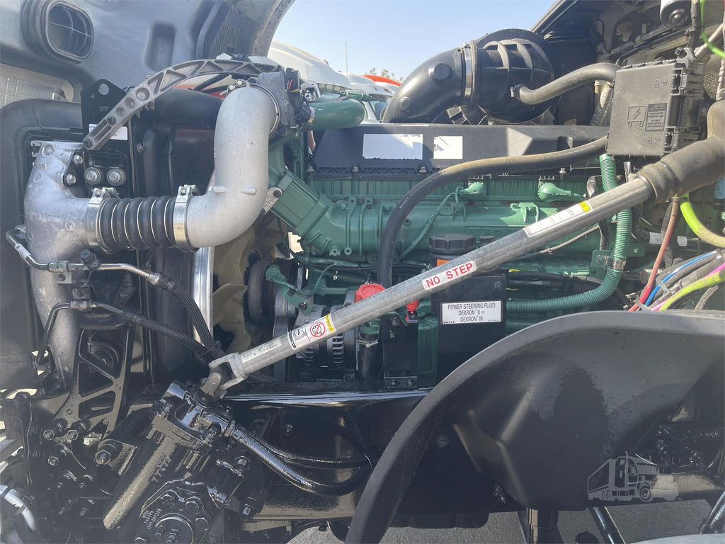 2019 VOLVO VNL64T760 STOCK#THG394