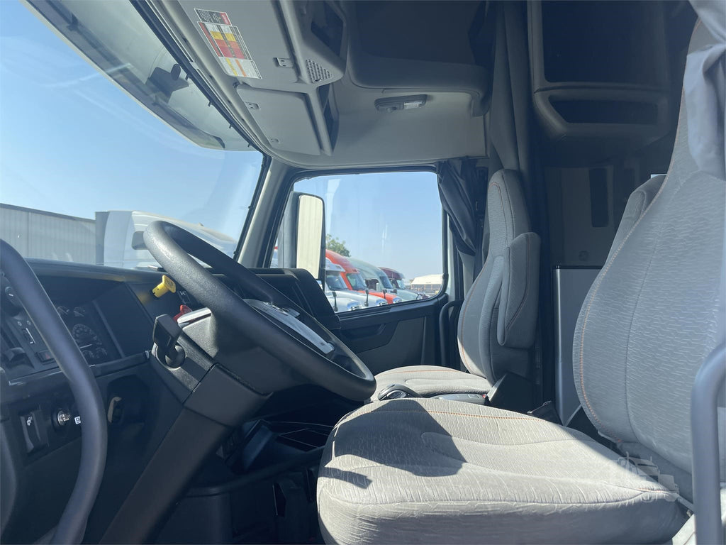2019 VOLVO VNL64T760 STOCK#THG394