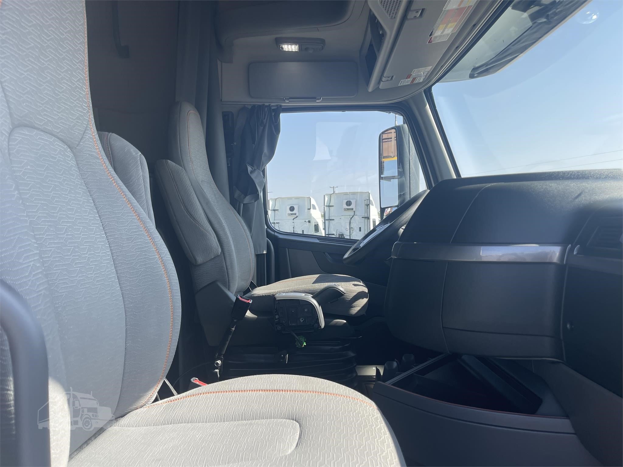 2019 VOLVO VNL64T760 STOCK#THG394