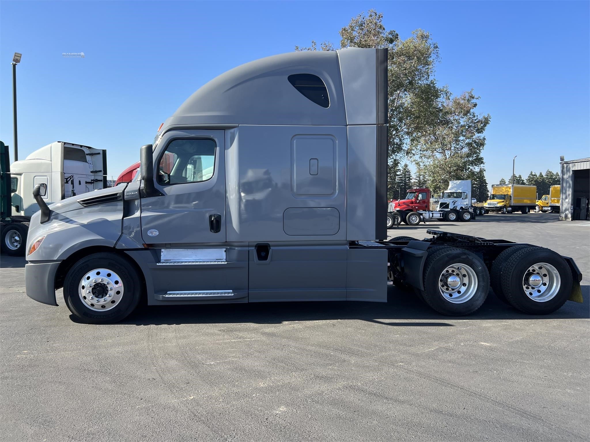 2020 FREIGHTLINER CASCADIA 126 STOCK#GJH645