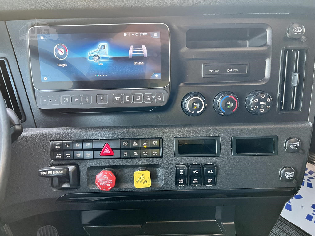 2023 FREIGHTLINER CASCADIA 126