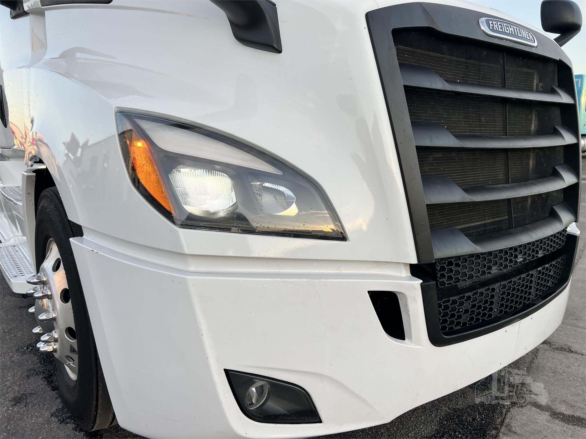 2023 FREIGHTLINER CASCADIA 126