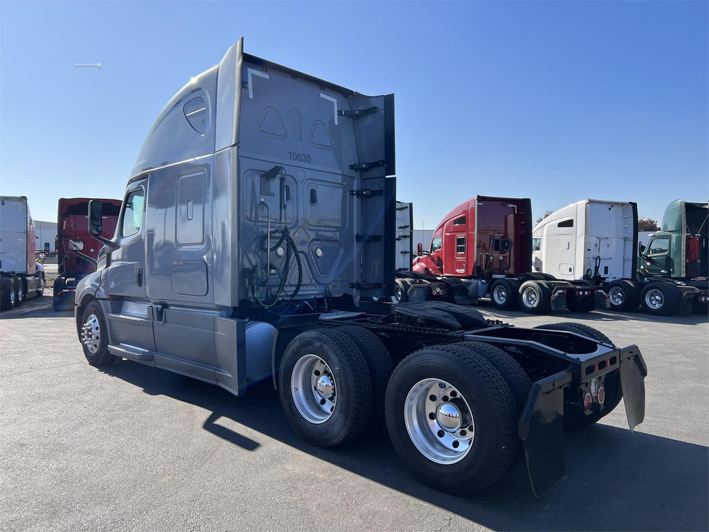 2020 FREIGHTLINER CASCADIA 126 STOCK#GJH645